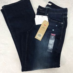 Levi’s 529 curvy boot cut jeans size 6 short